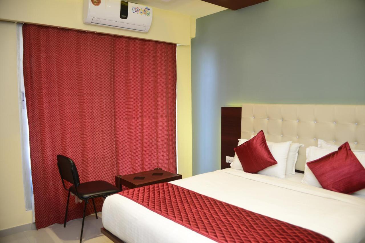 Hotel Malad Inn Opposite Malad Railway Station Bombaj Zewnętrze zdjęcie